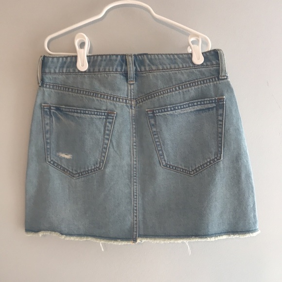 NWT! Gap kids distressed denim skirt - Picture 2 of 4